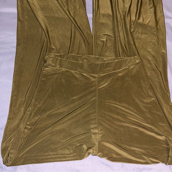 PrettyLittleThing Wide Leg Pants - Picture 3 of 9